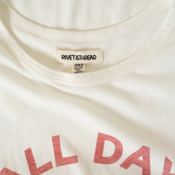 ✨ Madewell Rivet & Thread Oversized Graphic Tee "All Day Drama" Made in USA - Picture 4 of 9